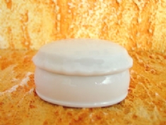 Foto Caixa de Porcelana oval com relevo 32
